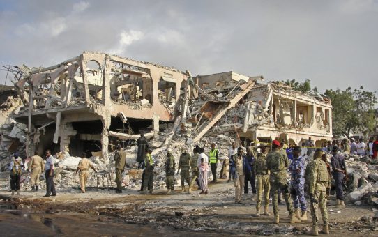 Postępy islamizacji Somalii: 303 zabitych, setki rannych, ku radości Allaha
